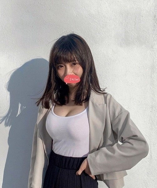 小佳.jpg