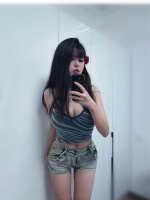 外貌顏值高，天然爆乳汁多味美，