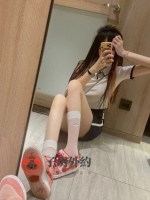 可愛的臉蛋 配上小隻有粉嫩的身體
