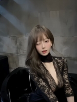 嬌俏纖细精緻正妹【蘇黎】