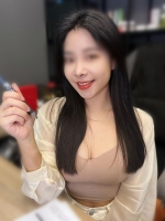 上圍豐滿氣質靚麗的波比