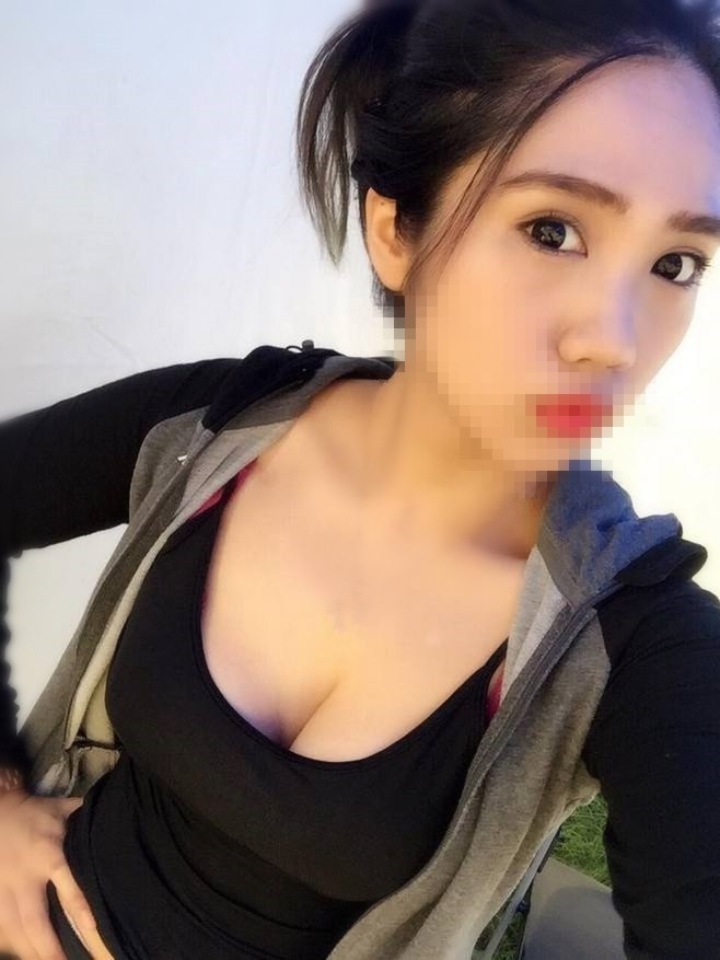 羅拉.jpg