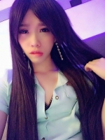 想要用她的櫻桃小嘴含住你的大肉棒