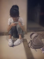 #超級嬌小可愛的妮妮