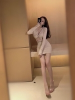 性感賽車舉牌妹  床上超級會玩【艾可】