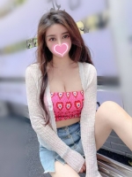 時尚正妹“愛玩”可無套【念念】
