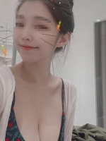 年輕的美術老師  晴雅