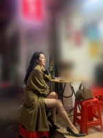 氣質冷豔型，身材臉蛋俱佳